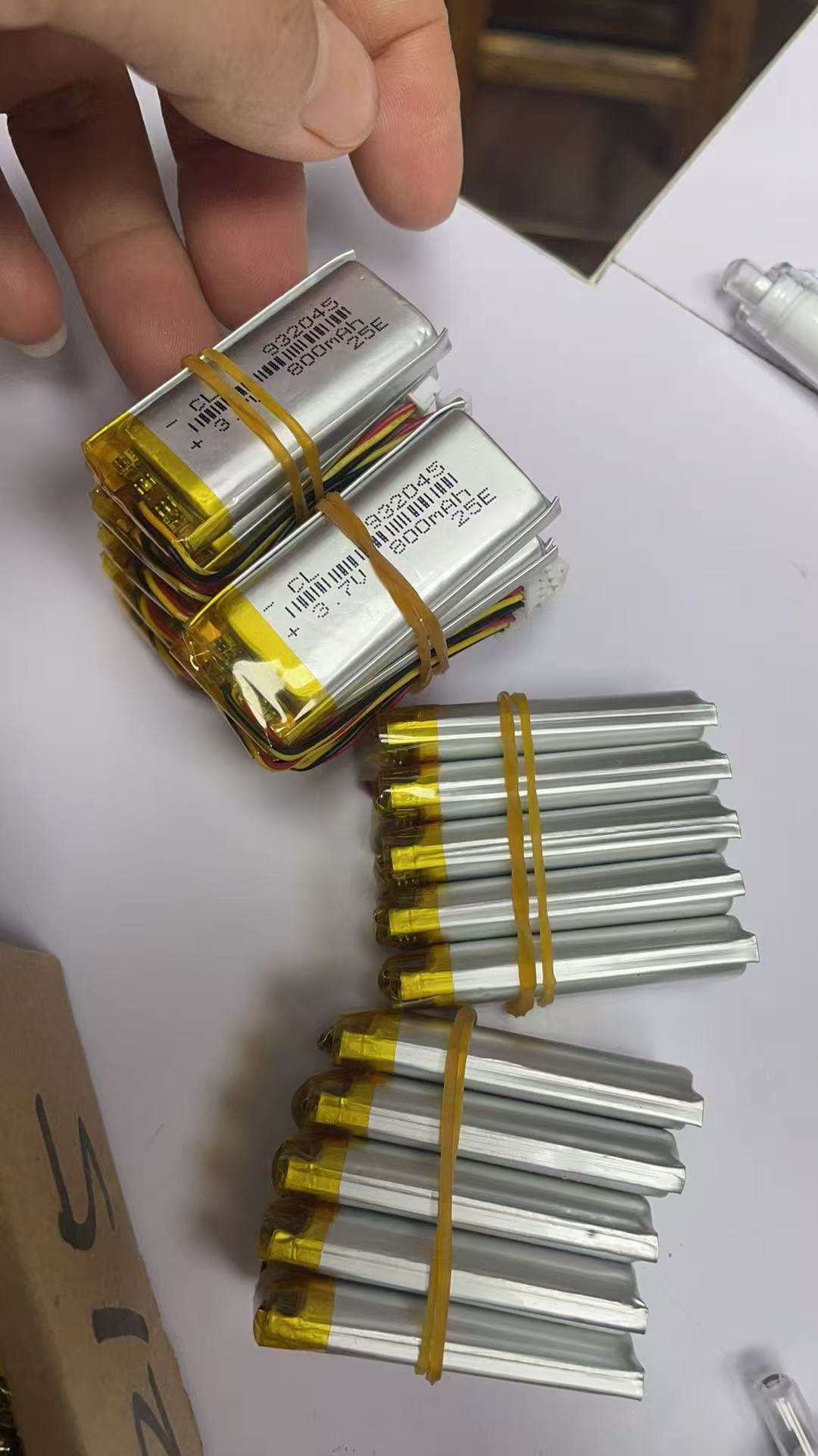 もっと買うと安い 3.7V 932045 容量のリチウム電池 - Phone Accessories To Buy のレビューと価格
