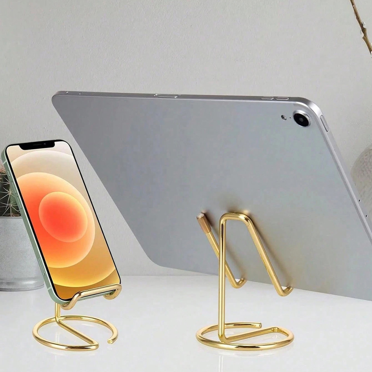 デスク用ポータブル携帯電話スタンド シンプルな金属製名刺ホル - Phone Accessories Business のレビューと価格